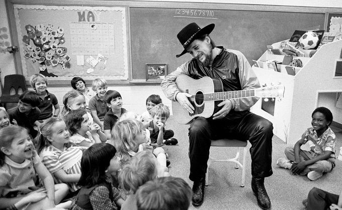 Waylon Jennings Plays for Kids